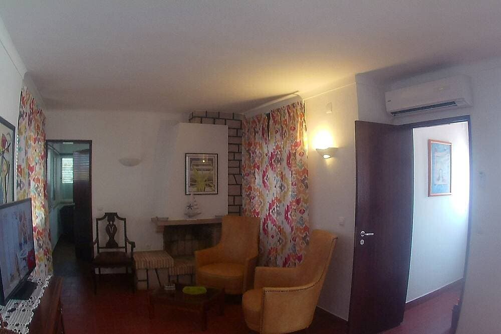 Foto 8 von 18: 3 Zimmer Wohnung in zentralen Bereich und 250 Meter Vom Manta Rota