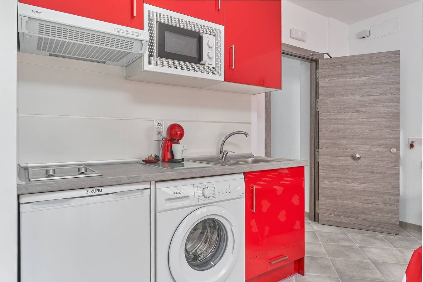 Foto 12 von 31: Einzimmerapartment "Nerja Boutique Deluxe 201" mit Gemeinschaftspool und WLAN