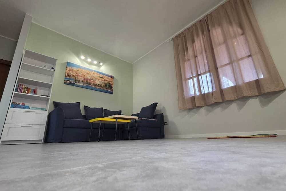 Foto 11 von 30: Cozy Apartment with Pool & Private Garden near Cagliari