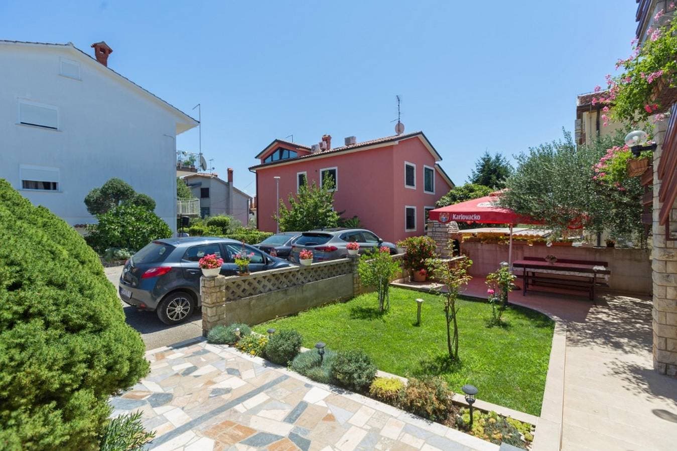 Studio Ferienwohnung mit Terrasse 1