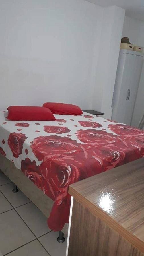 Suíte e Quarto em apartamento familiar, Praia do Morro! 1