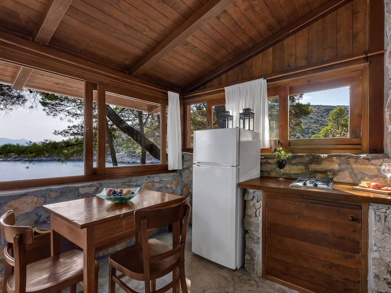 Foto 11 von 37: Haus in Općina Sućuraj mit Grill und Terrasse