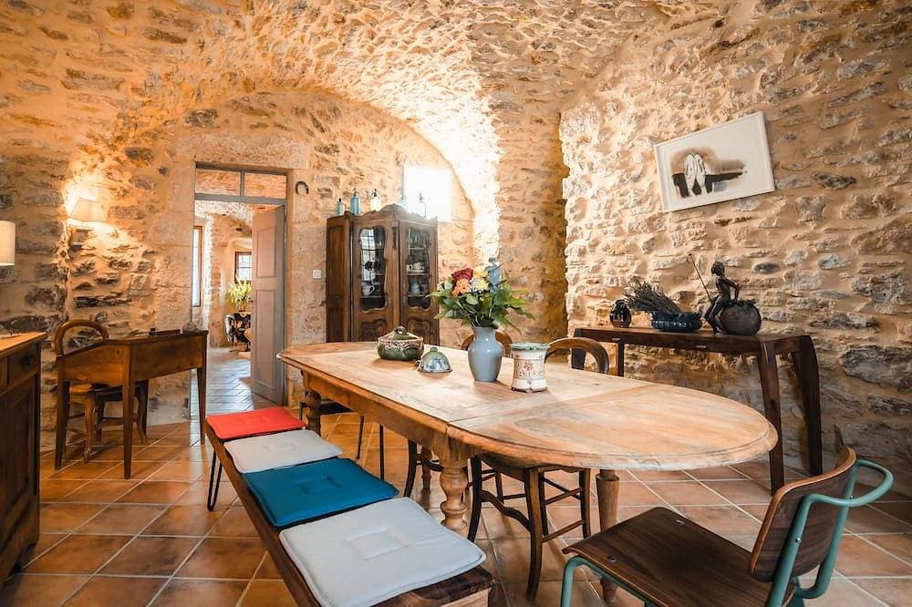 Foto 13 von 30: La Maison Inès -Exceptional 18th-century Bastide in Vallon pt d'arc- labeled 5* - France