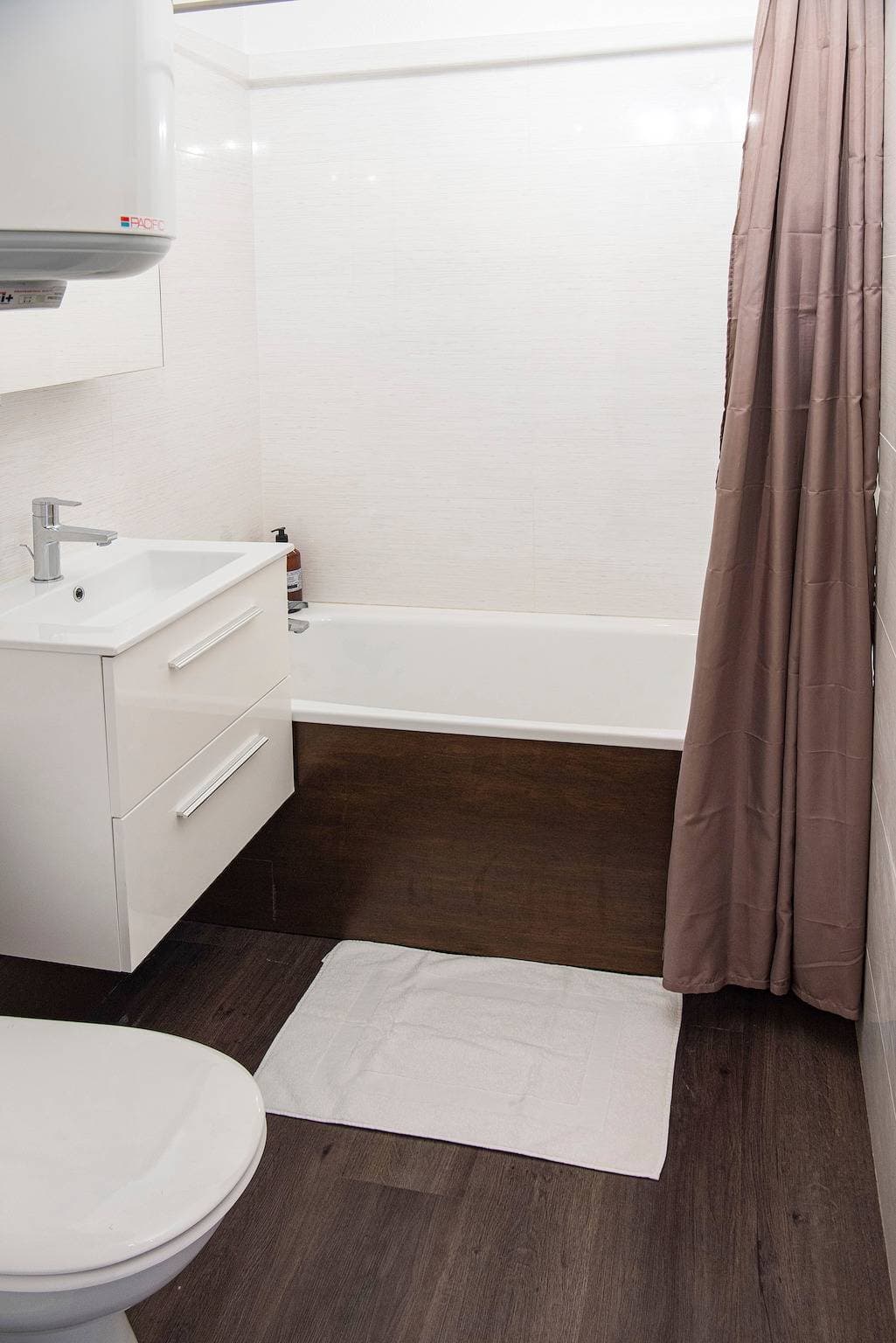 Foto 5 von 11: Ferienwohnung für 4 Personen mit Terrasse