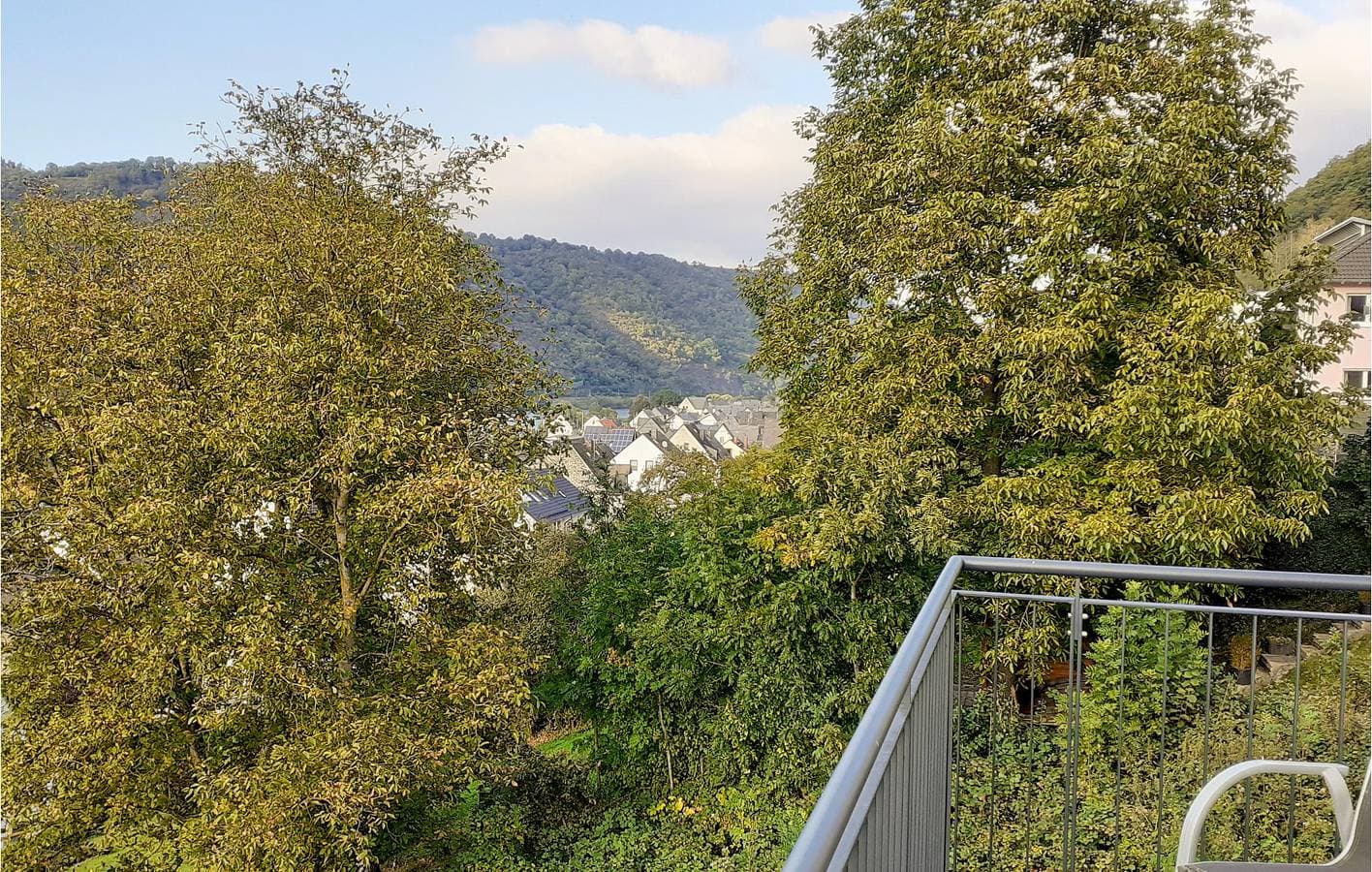 Foto 9 von 24: Gemütliche Ferienwohnung bei Moselkern - TV, Parkplatz, Terrasse & Internet