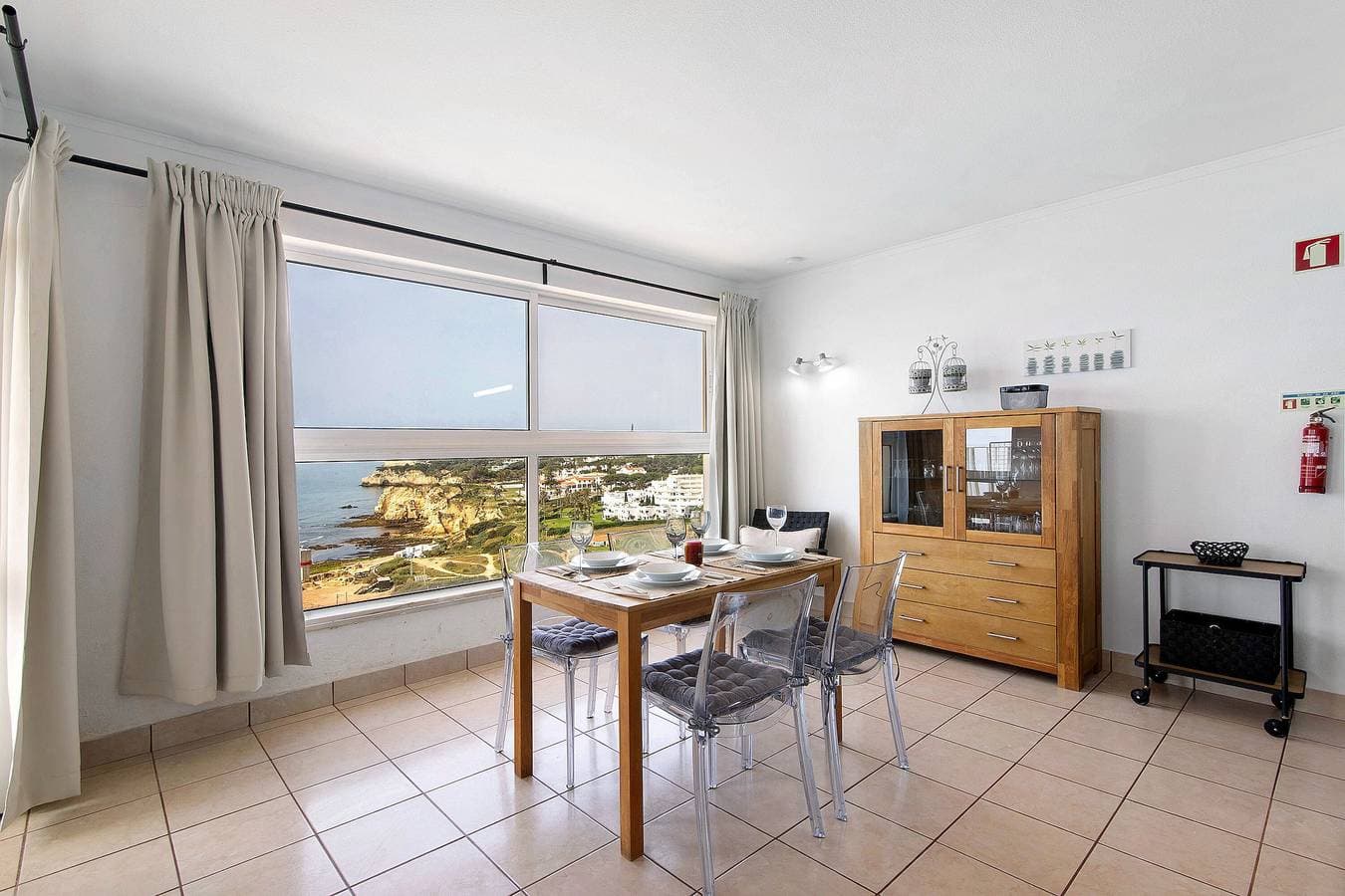 Foto 7 von 27: Apt. 'Camões 11 D' mit Meerblick, WLAN, Klimaanlage und Pool