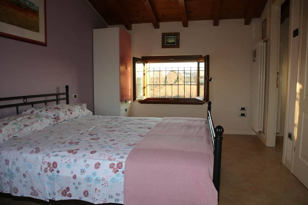 Foto 3 von 30: Ferienhaus am Gardasee mit Panoramablick, 5 km von Peschiera del Garda entfernt