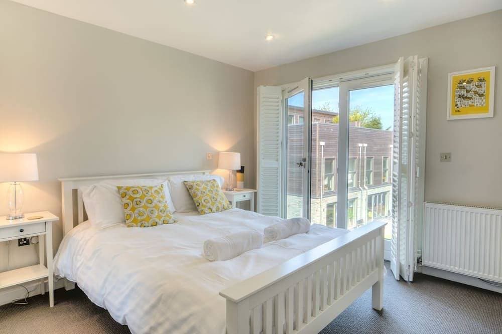 Foto 5 von 30: Luxusurlaub mit Whirlpool und Dachterrasse. Schwimmbad und Fitnessraum
