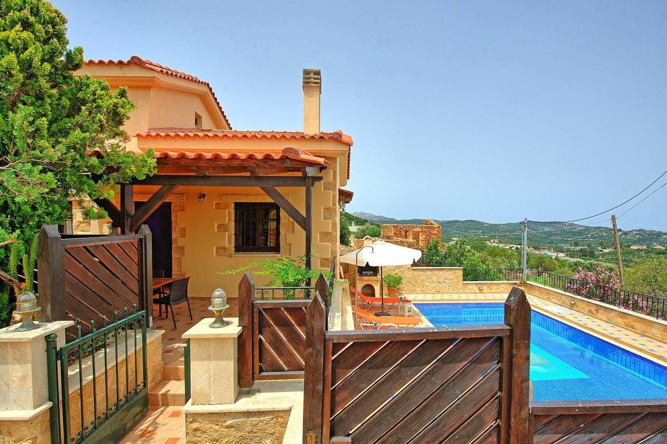 Foto 4 von 28: Villa für 4 Personen mit Balkon