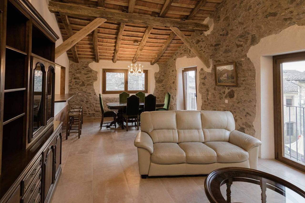Can Calet Apartaments Turístics 1
