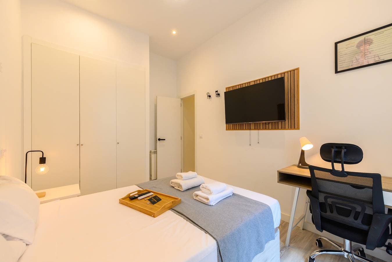 Foto 6 von 18: M Los Ángeles: habitación con comodidad
