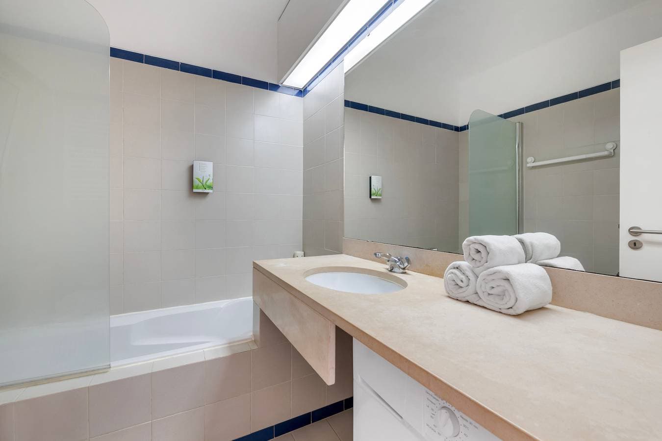Foto 9 von 50: Villa für 4 Personen mit Whirlpool