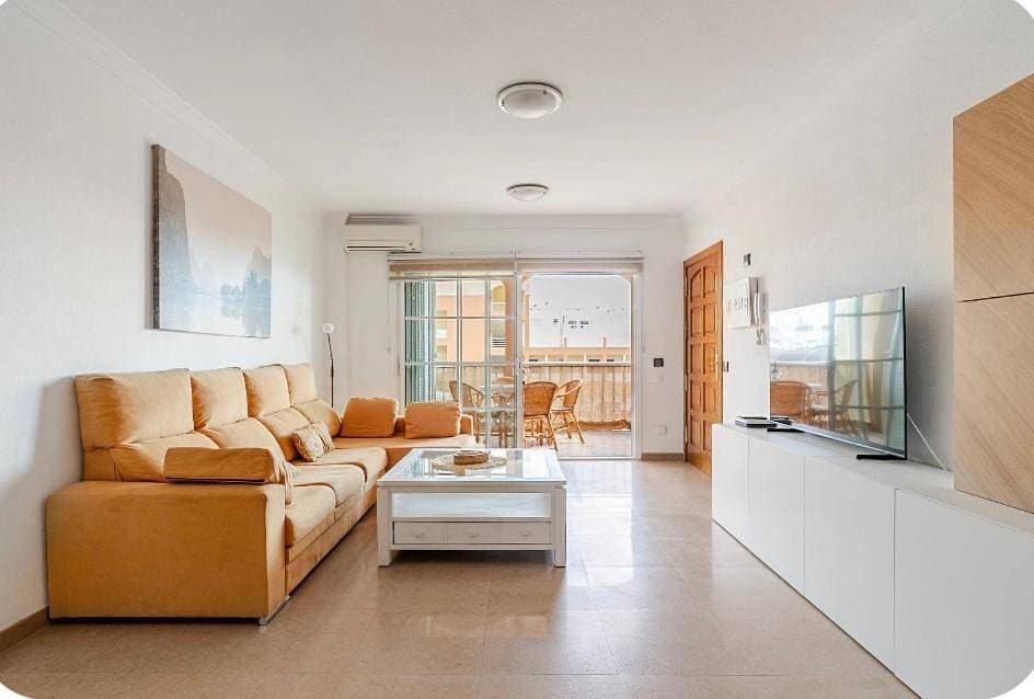 Foto 5 von 21: Three-Bedroom Apartment