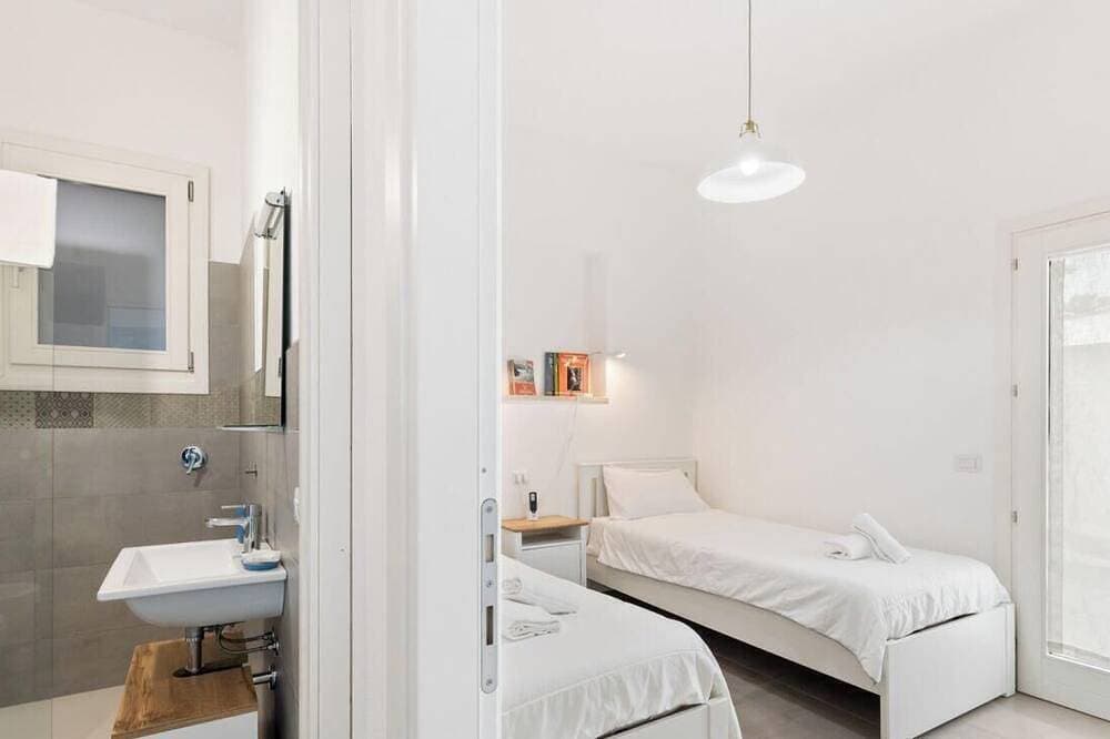 Foto 12 von 27: Vista Azzurra Apartment – Cozy three-room home