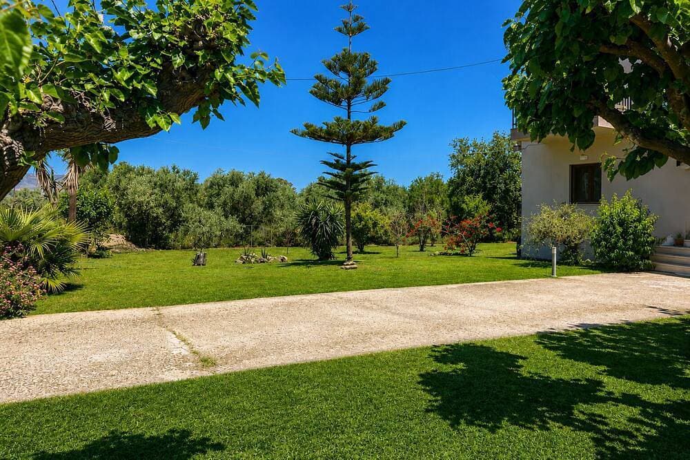 Foto 4 von 15: Charming 1 triple-bedroom  in quaint Georgioupoli with AC