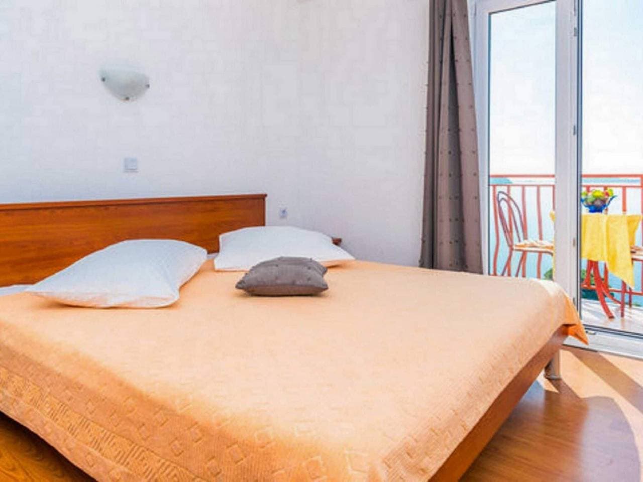 Foto 6 von 15: Guest House Fontana -  Studio Apartment with Sea View (2 Adults)
