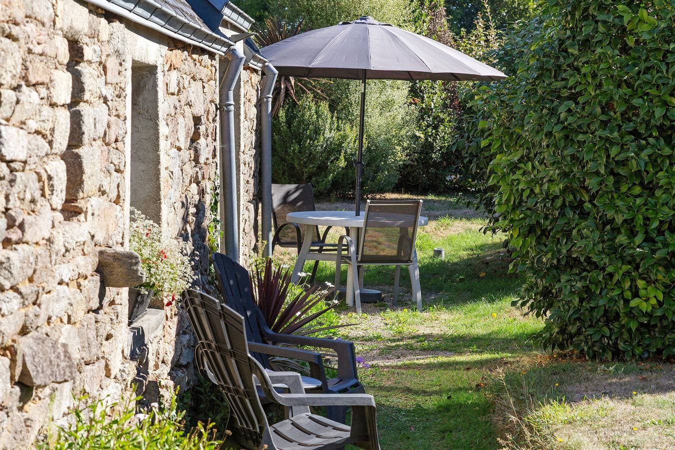 Foto 4 von 33: Landhaus „Ty Bihan“ nahe Strand, mit Terrasse, privatem Garten und WLAN