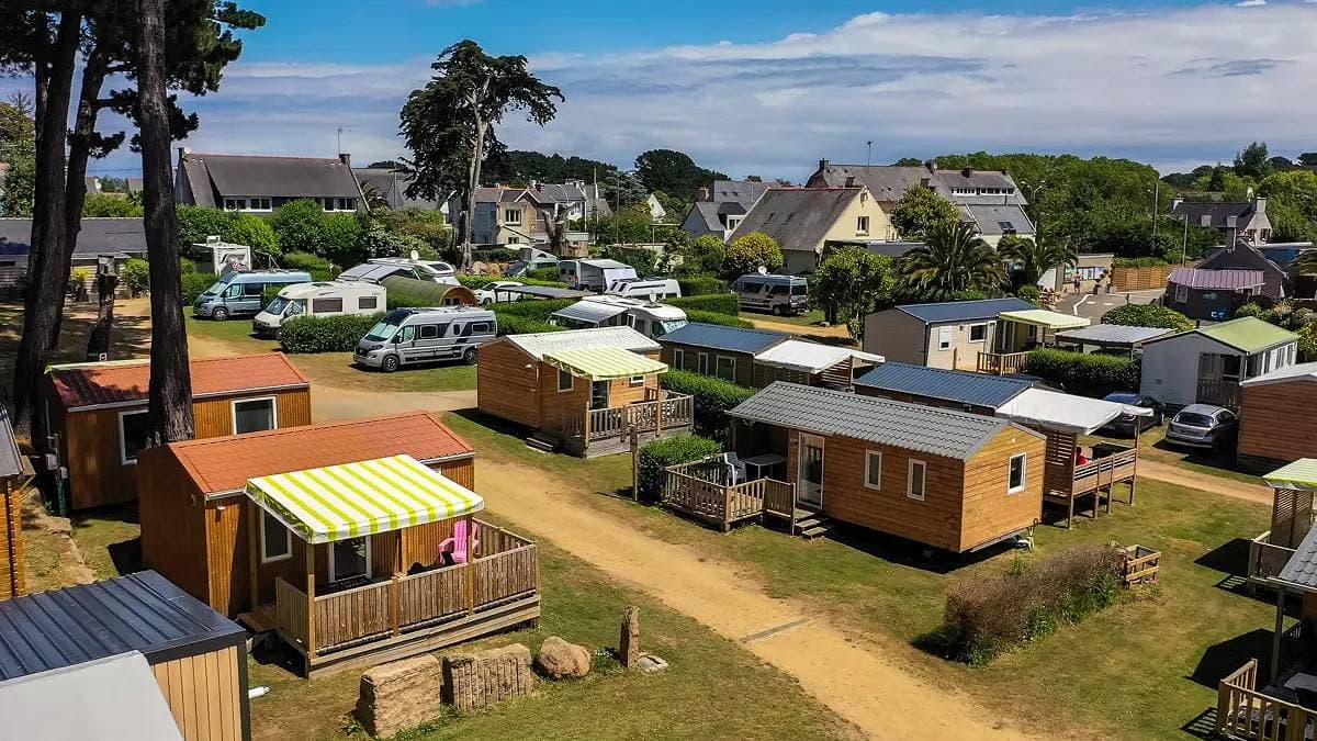 Foto 6 von 76: Pod 15 m2 + Chalet Küche 9 m2 ohne Sanitäranlagen mit TV (2 Erwachsene und 2 Kinder) 4 Personen