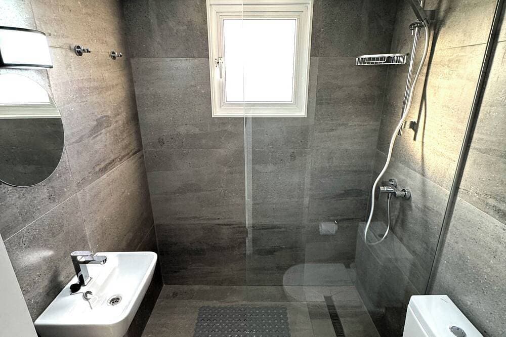 Foto 8 von 16: Casa Sea Breeze - A newly refurbished 2-bedroom apartment in Perivolia, Larnaca