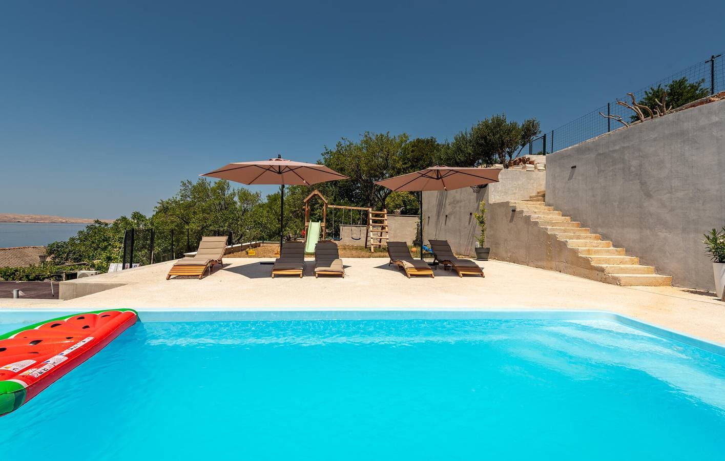 Foto 12 von 33: Gemütliche Ferienwohnung mit Pool, WLAN und Garage, 2 km vom Strand entfernt