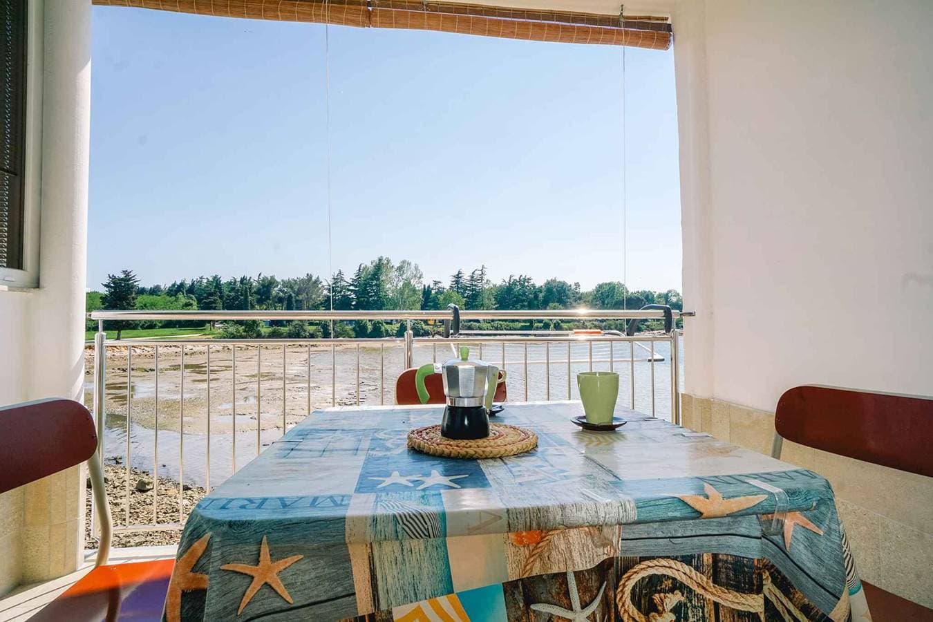 Foto 6 von 28: Ferienwohnung mit Meerblick, Klimaanlage