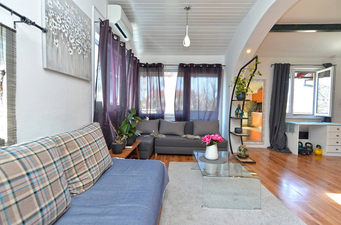Foto 12 von 36: Ferienwohnung für 5 Personen mit Terrasse