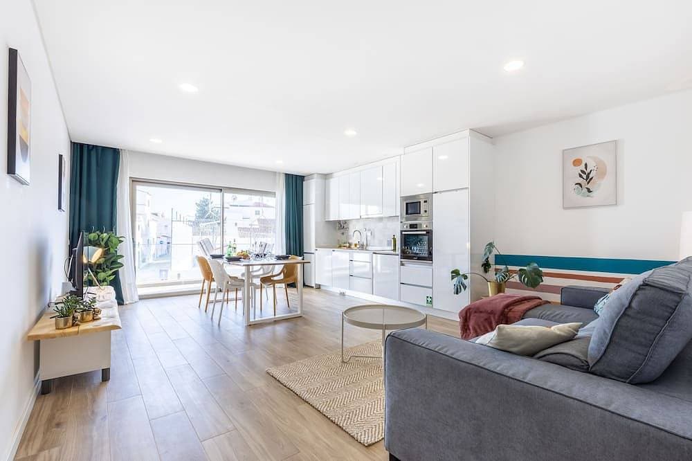 The Kuuyi Suite - Burgau 1