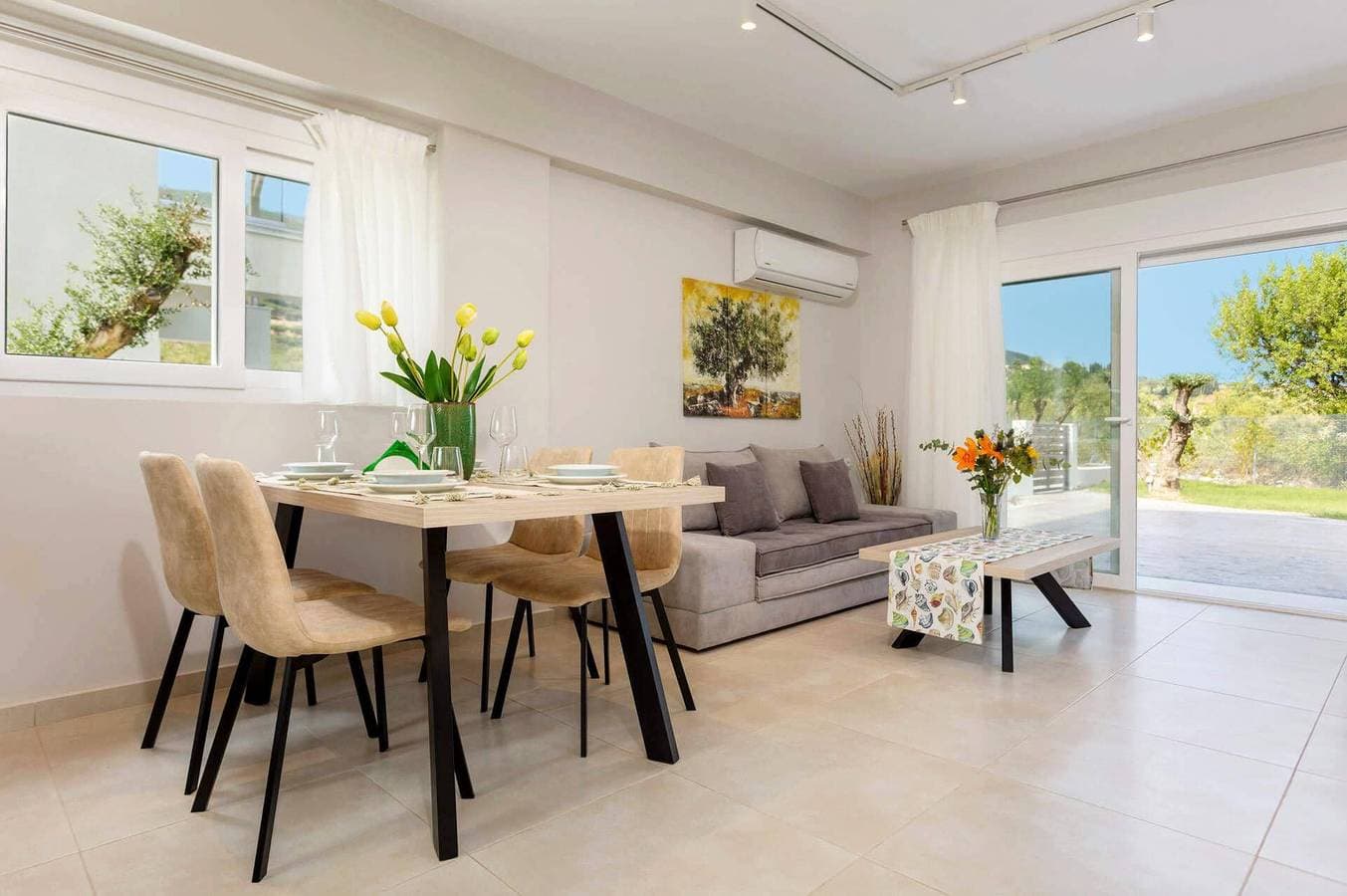 Foto 9 von 16: Villa für 4 Personen mit Garten
