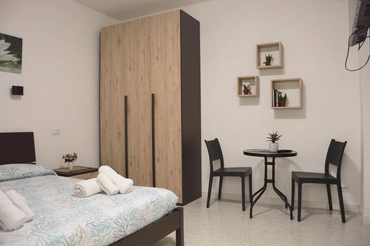 Foto 2 von 10: Double Room with Private Bathroom