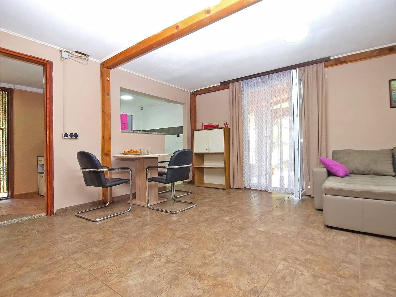 Foto 9 von 20: Ferienhaus für 6 Personen mit Terrasse