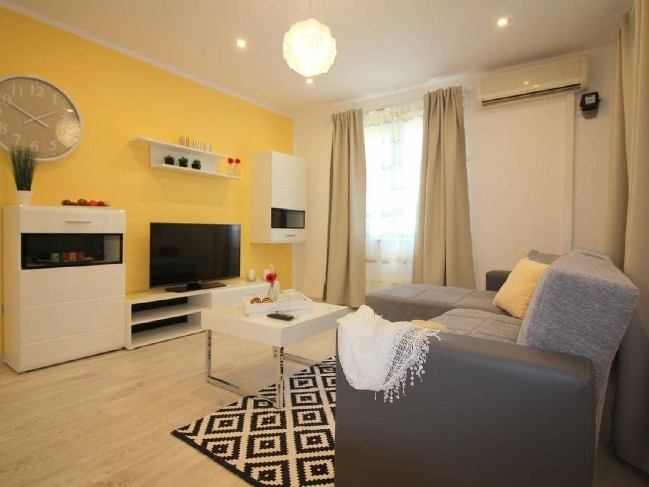 Foto 5 von 44: Lavanda 1