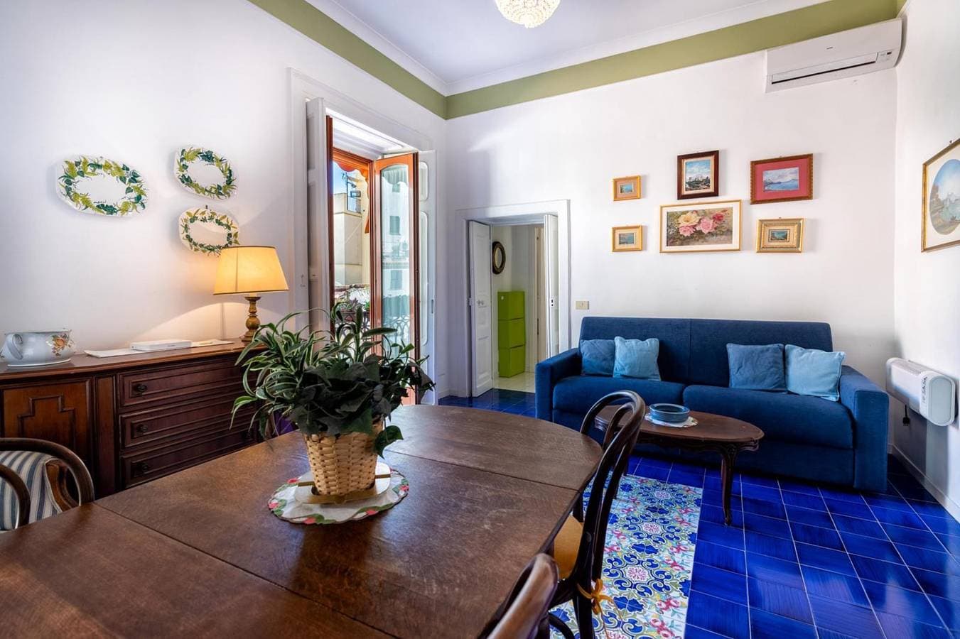 Foto 9 von 36: Ferienwohnung für 5 Personen mit Balkon/Terrasse
