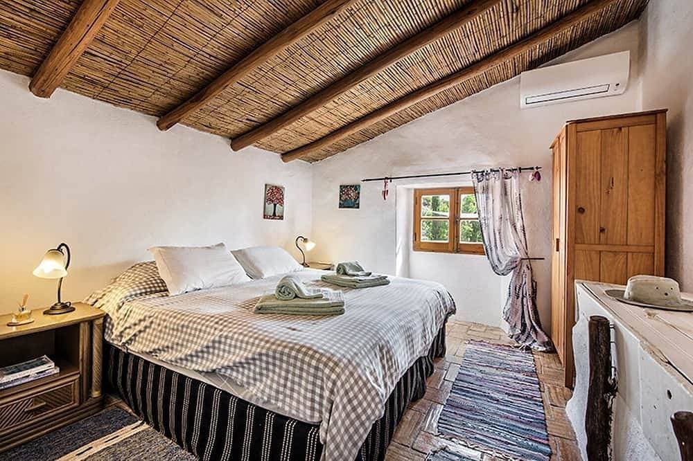 Foto 5 von 30: Rustic 3-bedroom Country Retreat With Pool, Free Wi-fi, and Breathtaking Views