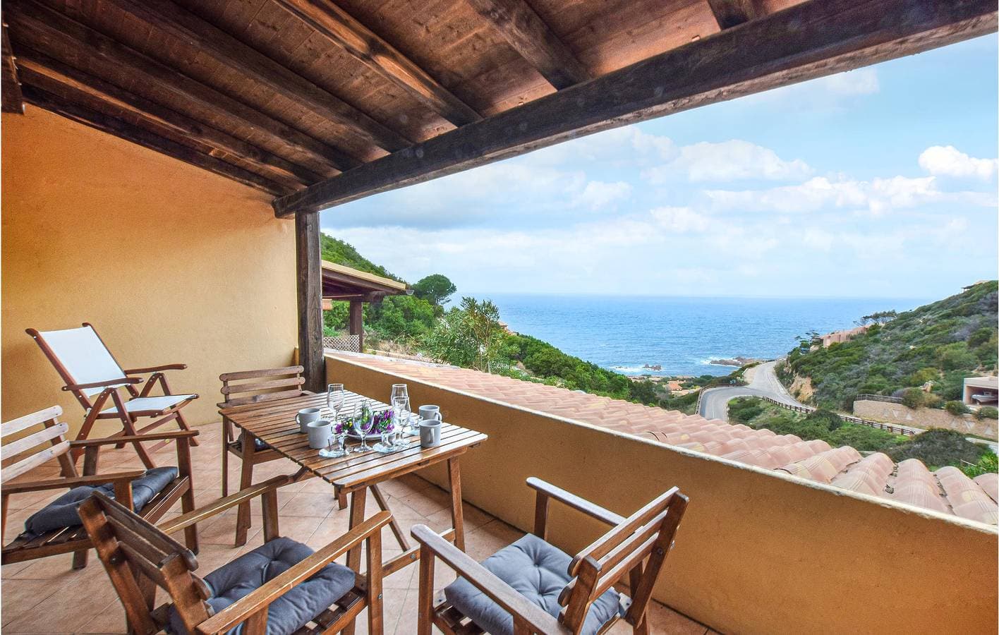 Apartment mit Meerblick, Küche, Pool und Parkplatz 1