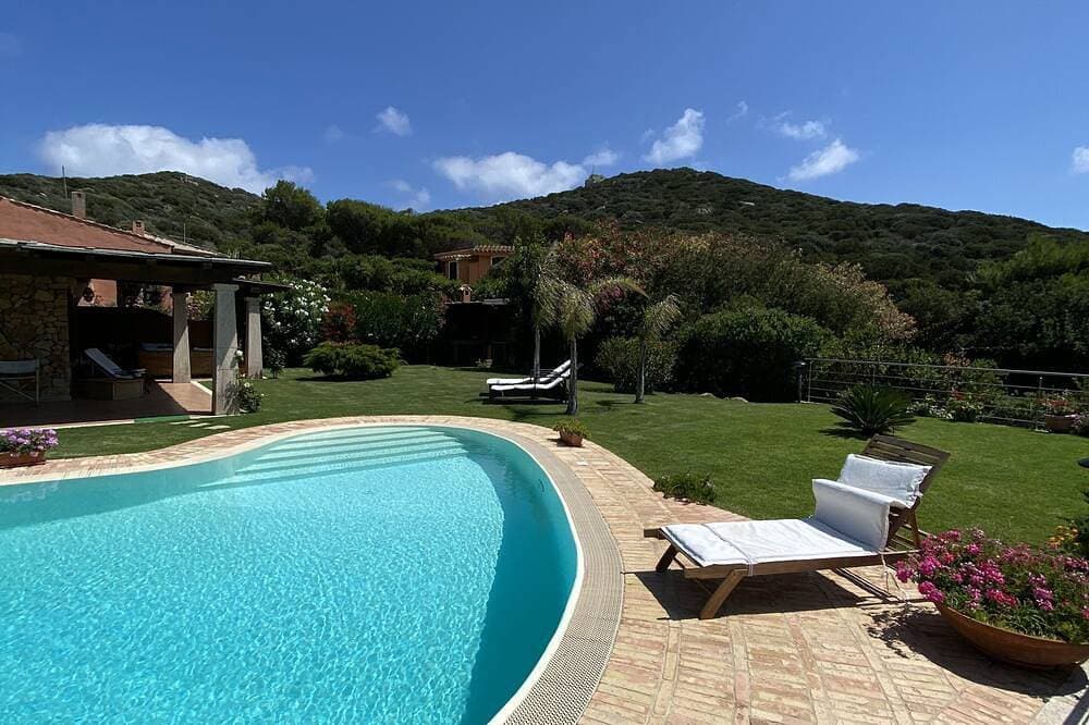 Foto 13 von 30: Villasimius Sardinien, Villa mit Pool 150 Meter vom Meer entfernt in Cala Caterina