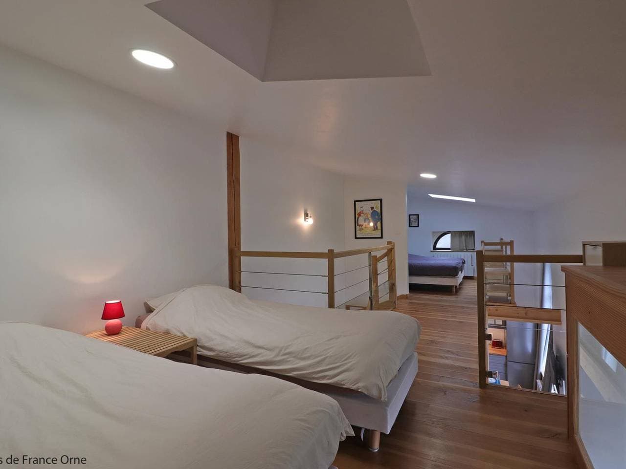 Foto 11 von 36: Außergewöhnliches Haus mit Hallenbad und Sauna in L'Aigle