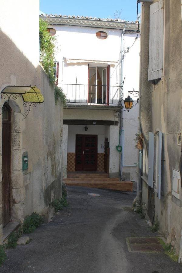 Foto 4 von 14: Three-Bedroom Apartment