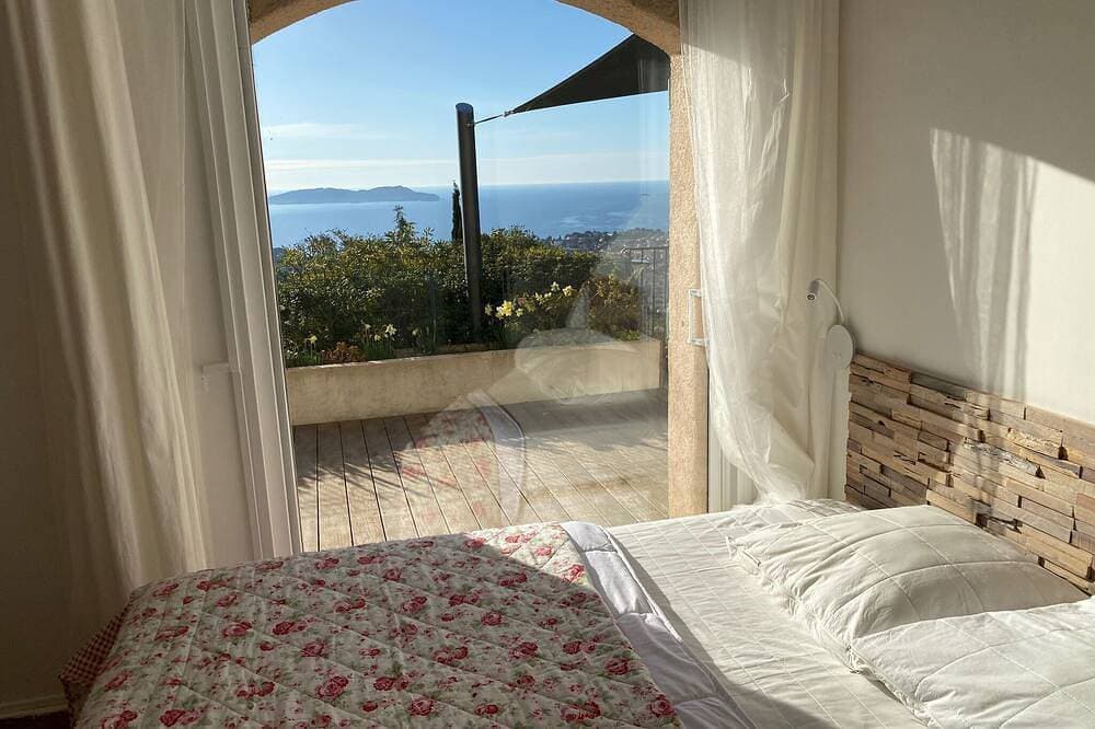 Foto 2 von 30: Villa *** 4p Meerblick 180 ° Carqueiranne Blick auf Porquerolle Pisc. Private