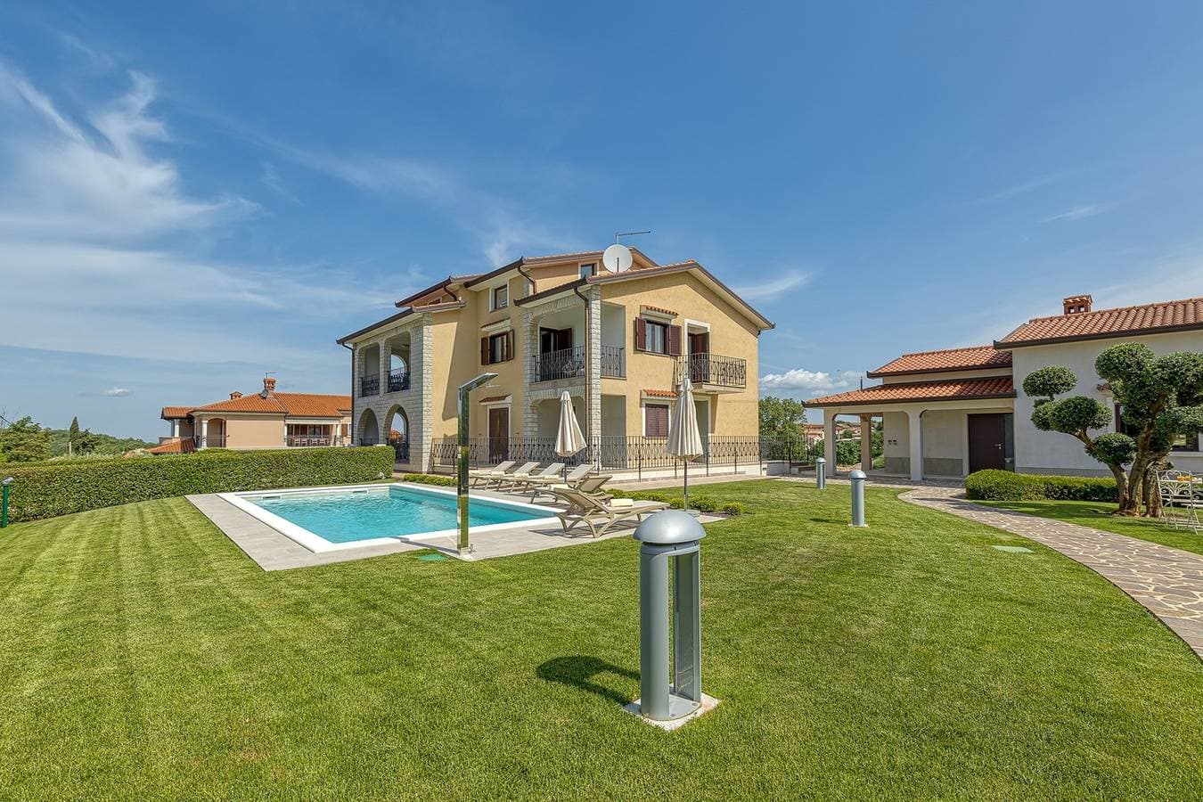 Foto 3 von 45: Ferienhaus Silvia II mit privatem Pool