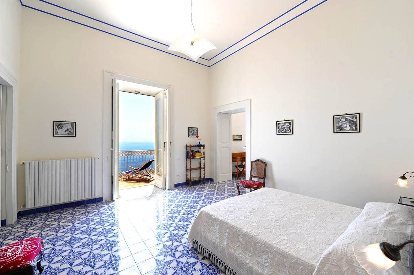 Foto 7 von 15: Amalfi Blu