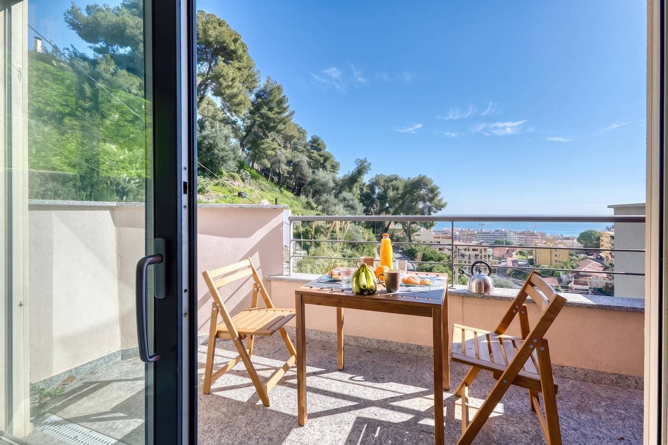 Les Terrasses De Roquebrune with Shared Pool 1