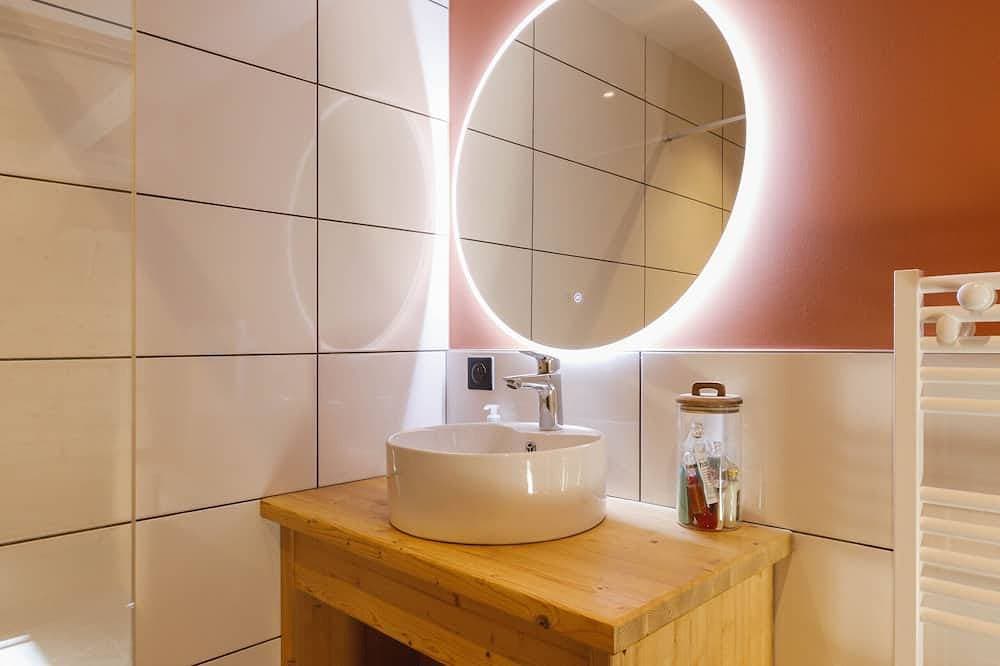 Foto 7 von 27: Chalet Bio Corti 4 Personnes Avec Bain à Remous et Sauna
