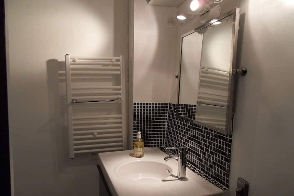 Foto 12 von 30: Charmante Vermietung in Cotignac jeder Komfort neue 70m2 im Dorfhaus