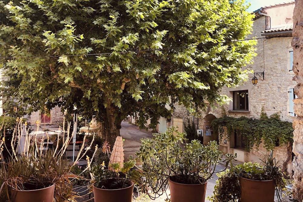 Foto 8 von 19: Maison de Village , Idéal Pour Profiter des Activités de Plein air ou Farniente!