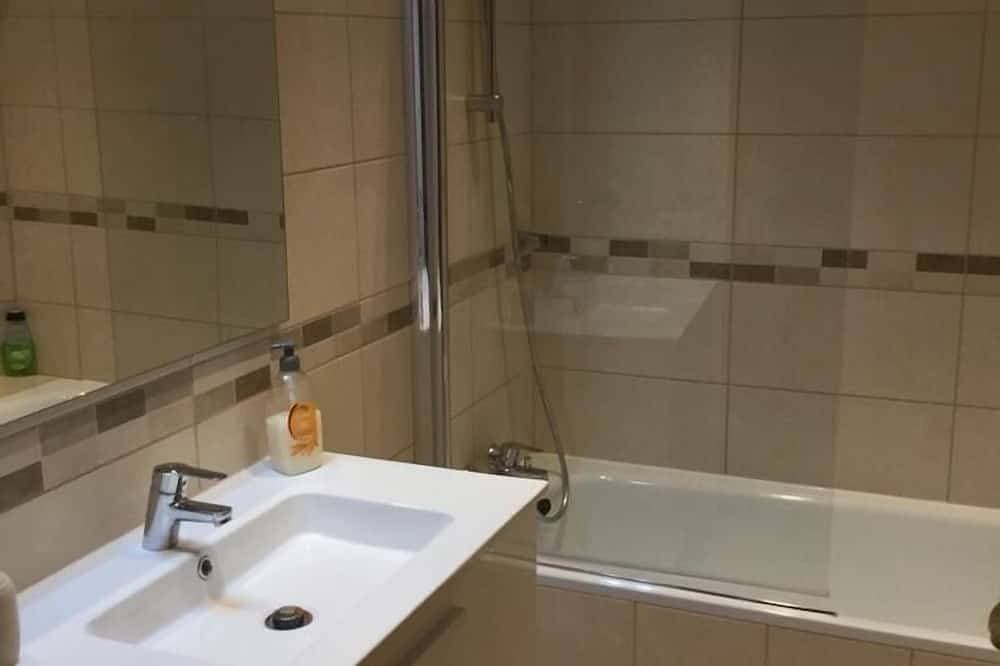 Foto 6 von 16: Beautiful large 2 bed apartment close to beach and all amenities