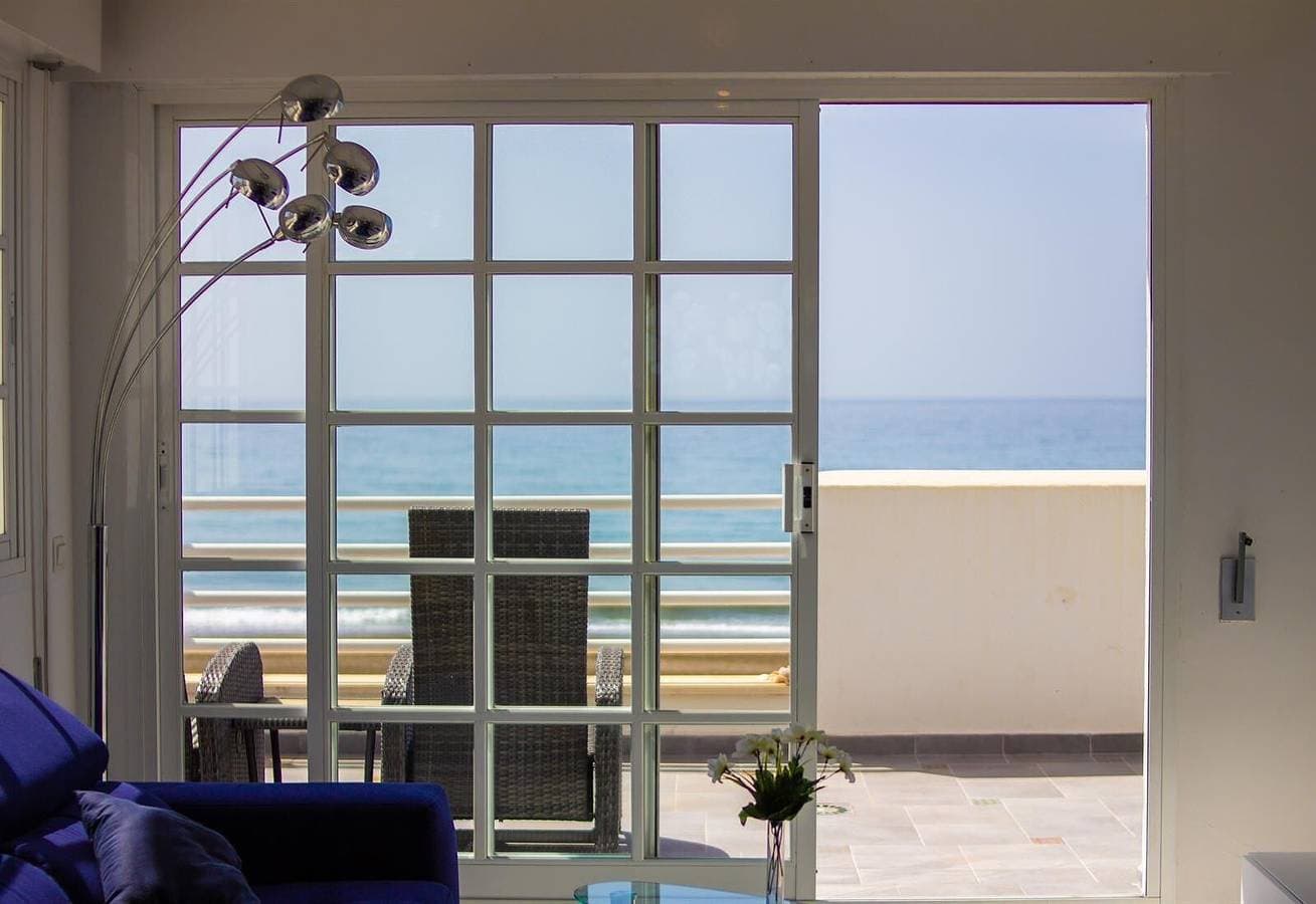 Foto 6 von 31: Ferienwohnung "Schönes renoviertes Penthouse" am Strand mit Meerblick