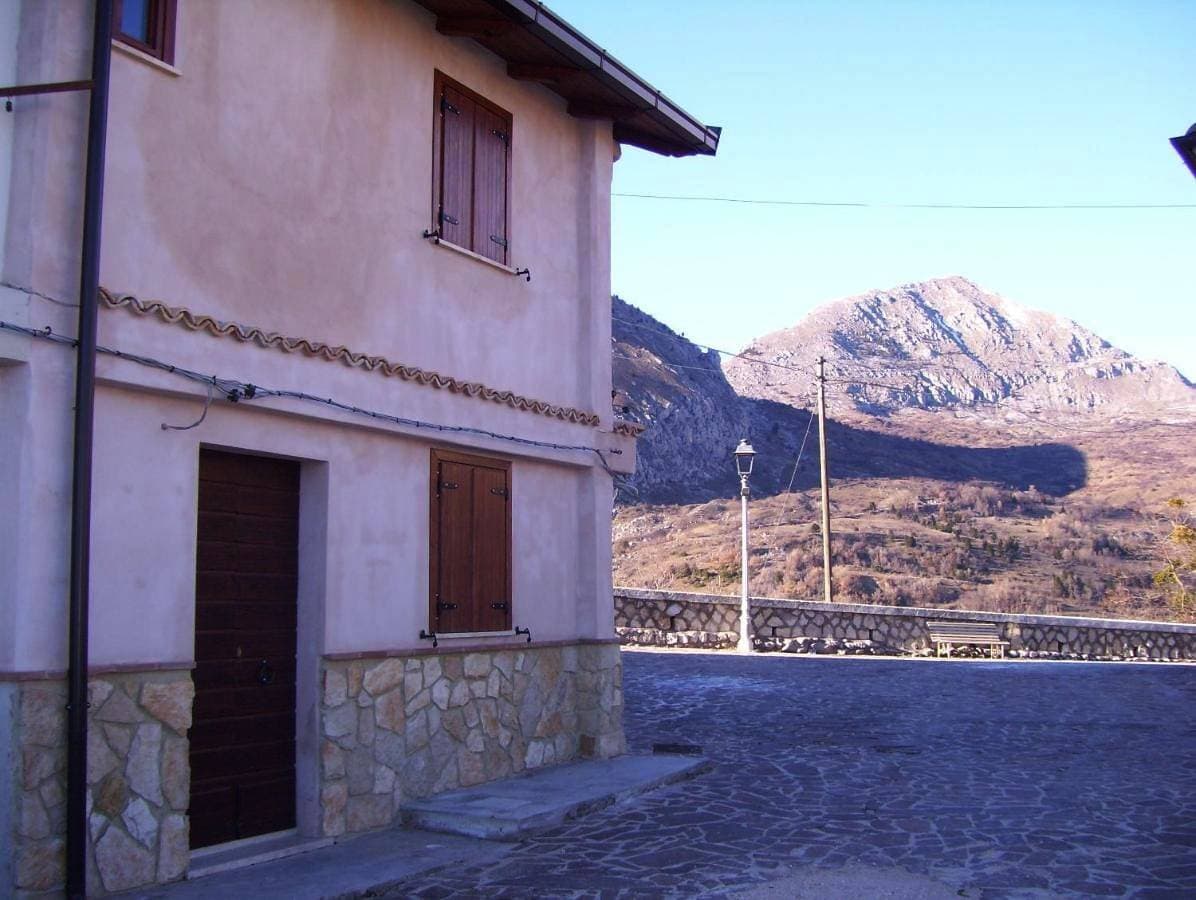 LITTLE TOWER 1