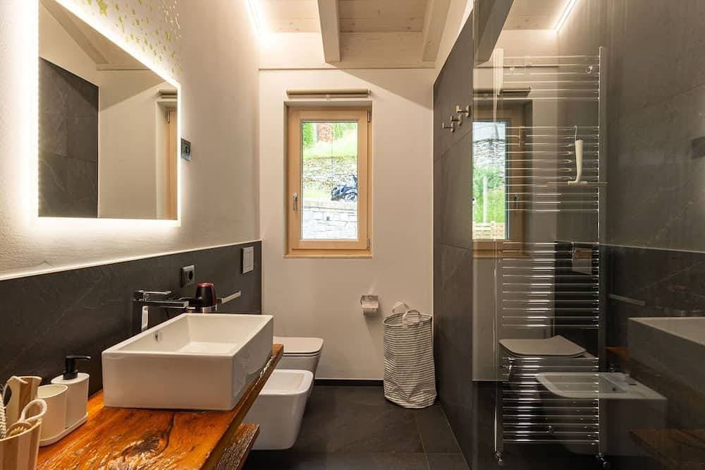 Foto 12 von 30: Angenehme Wohnung für 8 Leute mit  W-Lan, TV und Innenhof