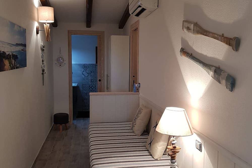 Foto 4 von 25: Rena Majore Exclusive Villa With Private Pool And Mediterranean Garden