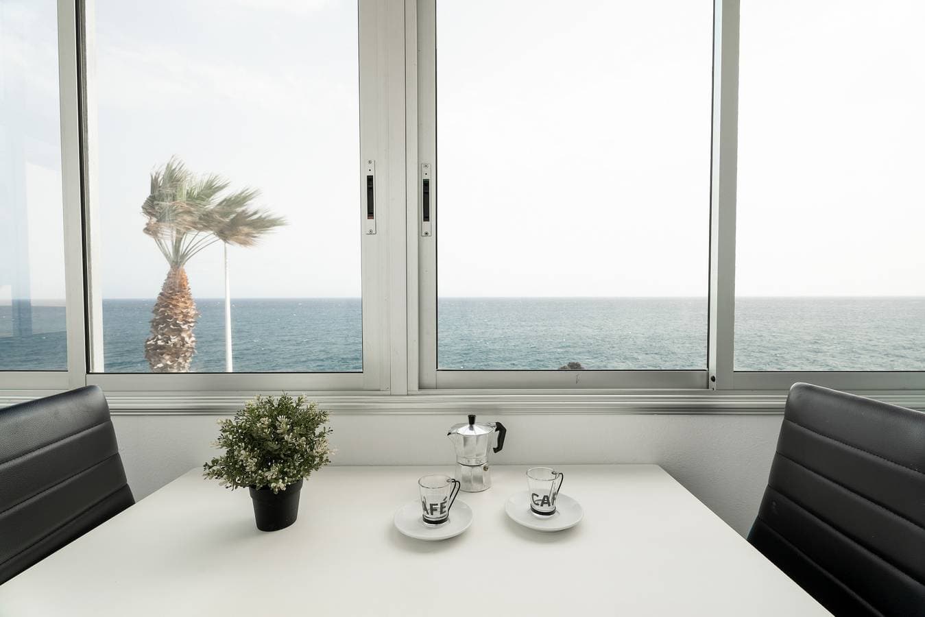 Foto 3 von 26: Ferienwohnung 'Balcón Al Atlántico' mit Meerblick und WLAN